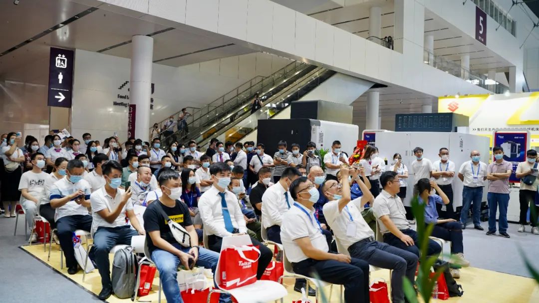 全系“电主轴”新品璀璨登场!2022 ITES深圳工业展首日,NG娱乐
新品发布会成功举办! 全系“电主轴”新品璀璨登场!2022 ITES深圳工业展首日,NG娱乐
新品发布会成功举办!