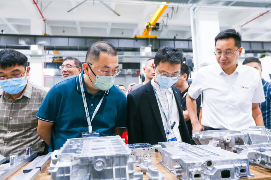 NG娱乐
集团轮毂加工行业“工厂开放日”圆满落幕! NG娱乐
集团轮毂加工行业“工厂开放日”圆满落幕!