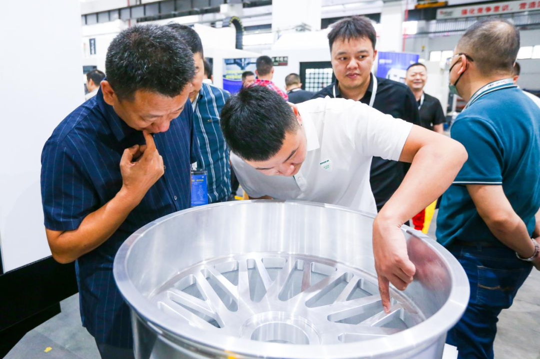 NG娱乐
集团轮毂加工行业“工厂开放日”圆满落幕! NG娱乐
集团轮毂加工行业“工厂开放日”圆满落幕!