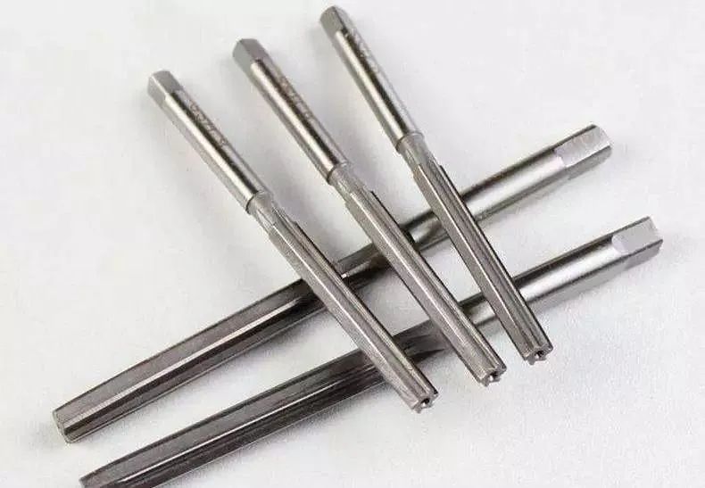 【NG娱乐
小百科】:切削液选的对,精度和刀具寿命“翻个倍” 【NG娱乐
小百科】:切削液选的对,精度和刀具寿命“翻个倍”