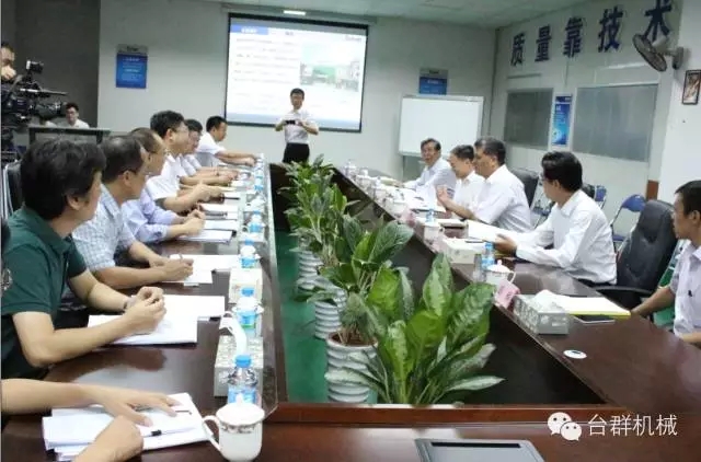 深圳市委书记马兴瑞和中国工程院院长周济视察 深圳市委书记马兴瑞和中国工程院院长周济视察