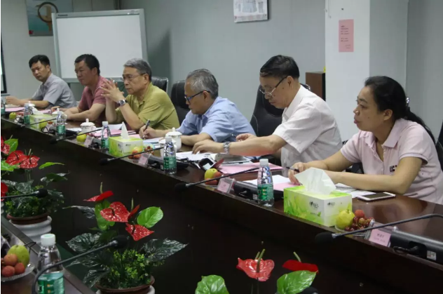 中国机床工具工业协会领导莅临NG娱乐
参观考察 中国机床工具工业协会领导莅临NG娱乐
参观考察