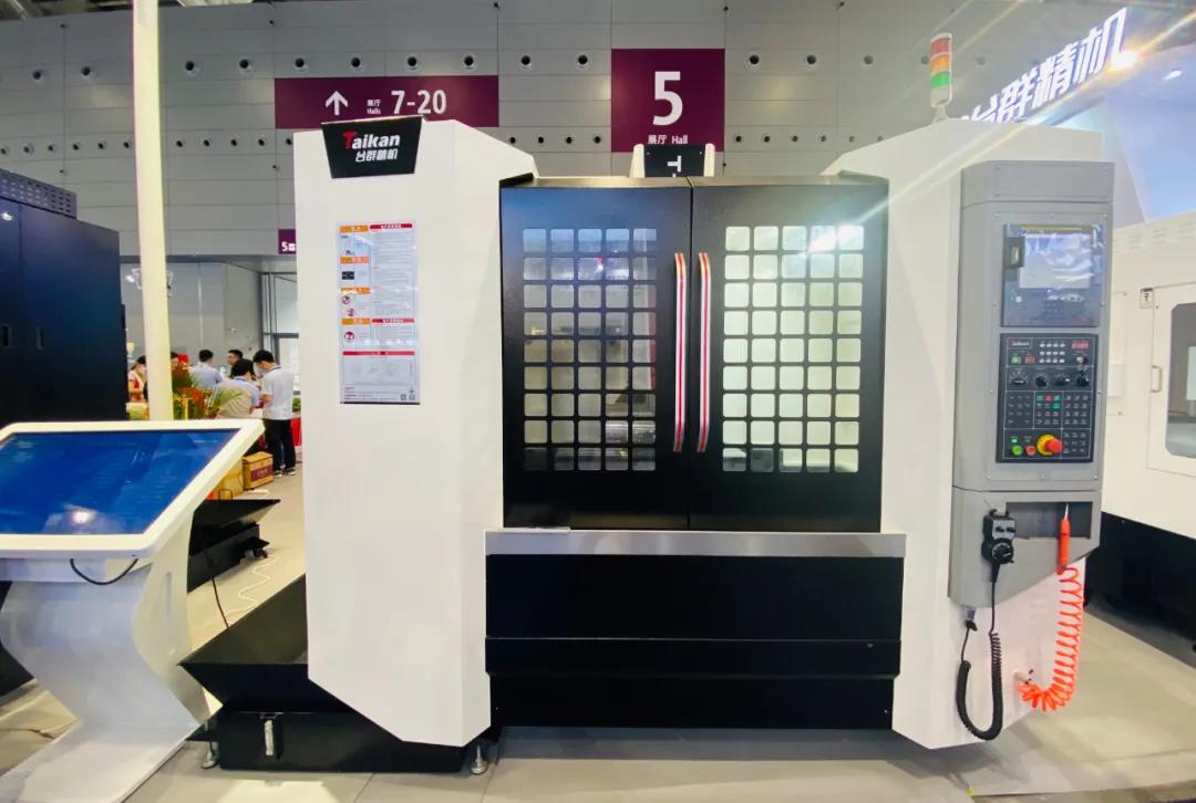 高精、高负荷之作:NG娱乐T-VP955为高精密加工而生,亮相深圳机械展 高精、高负荷之作:NG娱乐T-VP955为高精密加工而生,亮相深圳机械展