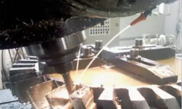 数控加工中心精加工钛合金的工艺分析 数控加工中心精加工钛合金的工艺分析